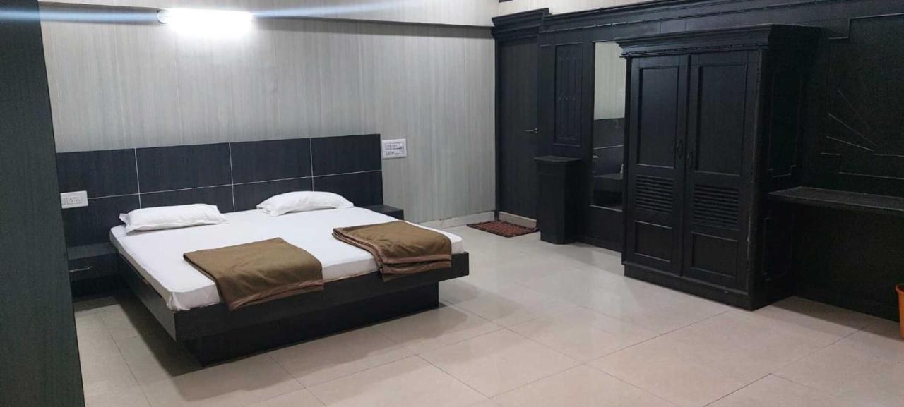 Staymaker Siddeshwara Comforts Harihar Bagian luar foto